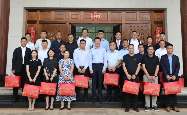 駐尼日利亞使館舉行中秋慰?jī)S活動(dòng)。駐尼使館供圖