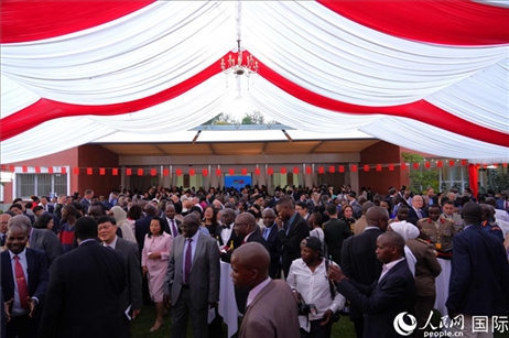 國慶招待會現(xiàn)場。人民網(wǎng)記者 黃煒鑫攝