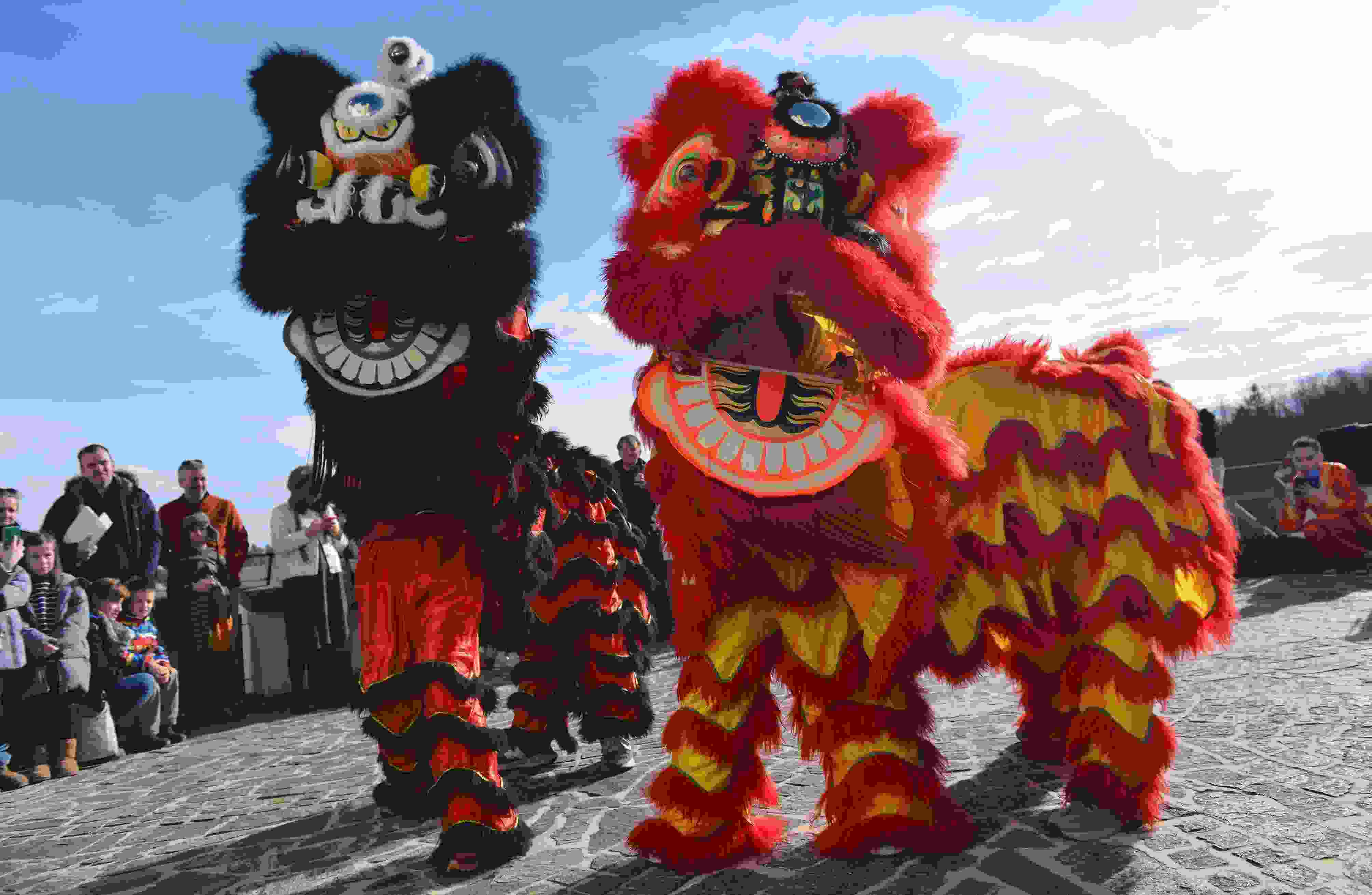 △當(dāng)?shù)貢r間2024年2月4日，克羅地亞克拉皮納，薩格勒布大學(xué)孔子學(xué)院舉辦一系列活動，迎接中國農(nóng)歷龍年春節(jié)。