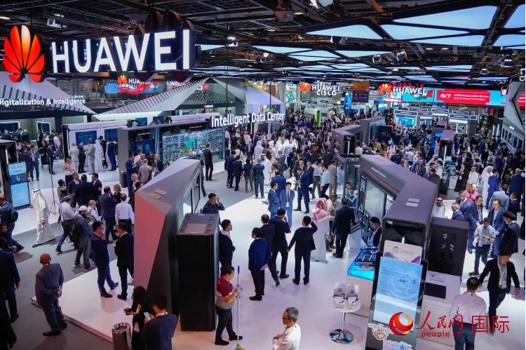 華為展臺(tái)。人民網(wǎng) 塔里克·易卜拉欣攝