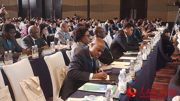 與會來賓在認真記錄。人民網記者 萬宇攝