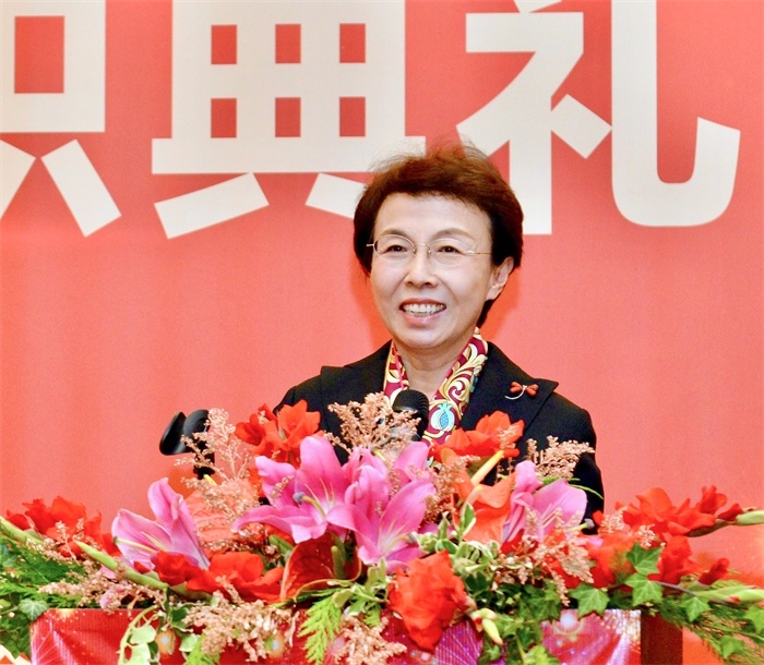 中國僑聯(lián)副主席程紅出席比利時浙江籍僑團聯(lián)盟第二屆主席團就職典禮并致辭。比利時浙江籍僑團聯(lián)盟供圖