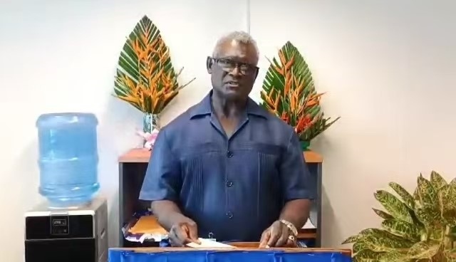 所羅門(mén)群島前總理、現(xiàn)任財(cái)政與國(guó)庫(kù)部長(zhǎng)梅納西·索加瓦雷以視頻形式向論壇致辭（主辦方供圖）