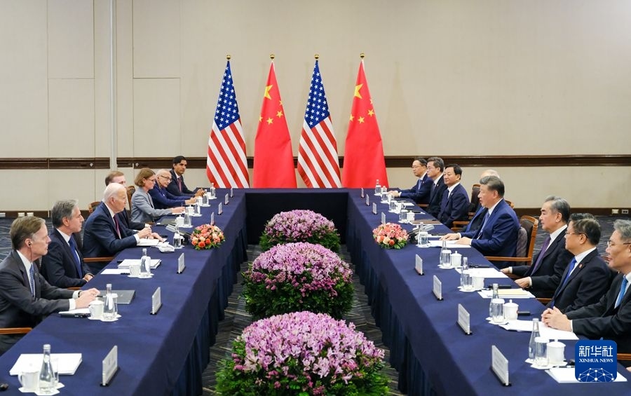 當(dāng)?shù)貢r(shí)間11月16日下午，國(guó)家主席習(xí)近平在利馬同美國(guó)總統(tǒng)拜登舉行會(huì)晤。新華社記者 丁林 攝