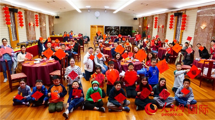 威廉蘭德小學(xué)師生活動(dòng)現(xiàn)場(chǎng)合影。李鑫江攝