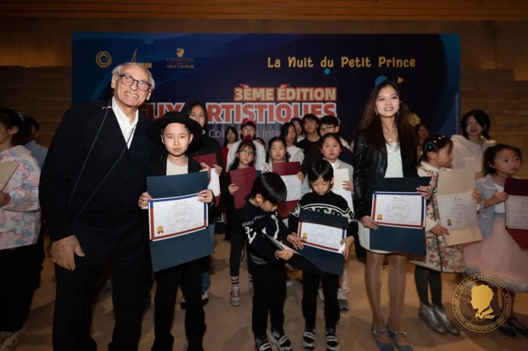 第三屆國際藝術(shù)聯(lián)創(chuàng)聯(lián)展盛大開幕。法中交流促進(jìn)會供圖