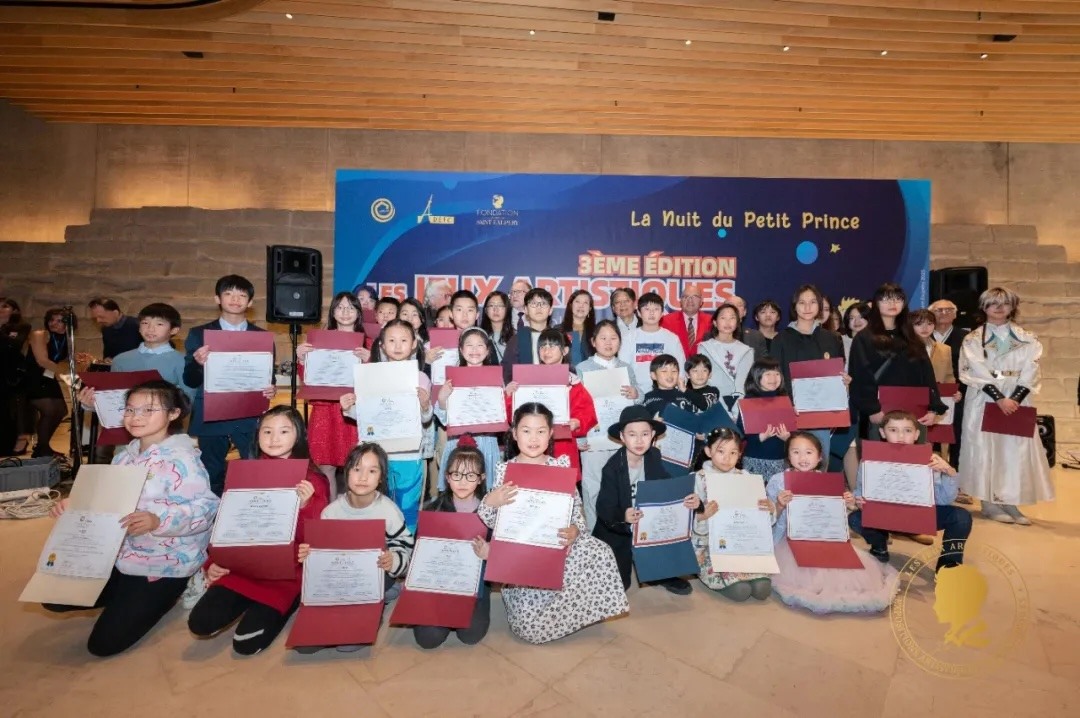 第三屆國際藝術(shù)聯(lián)創(chuàng)聯(lián)展盛大開幕。法中交流促進(jìn)會供圖