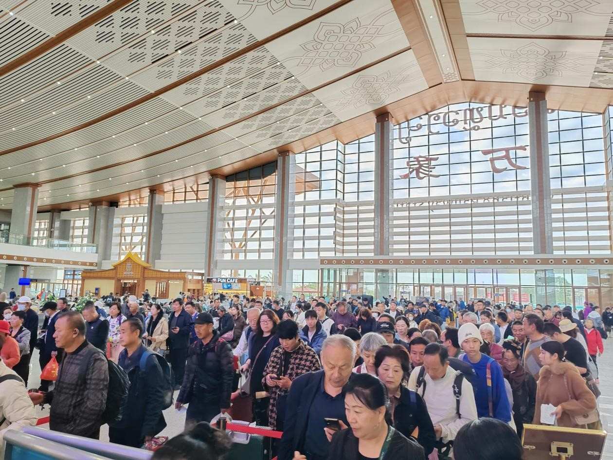 春節(jié)期間的中老鐵路萬象站。李加勇攝