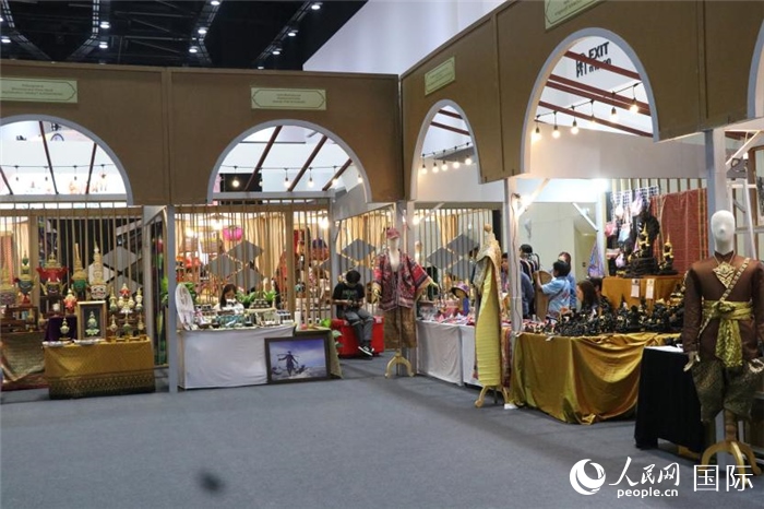 會(huì)議中心內(nèi)部展區(qū)。朱瀟逸攝