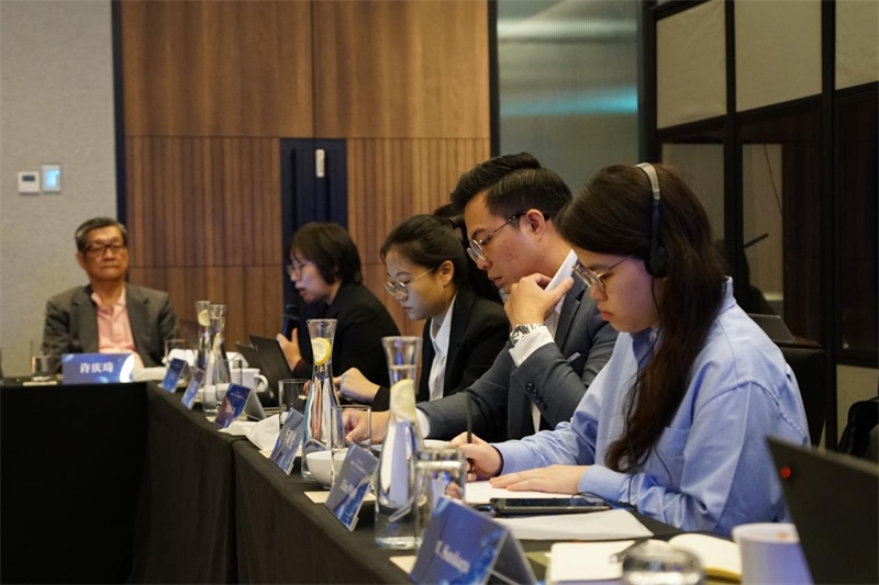 分享會(huì)現(xiàn)場(chǎng)，中馬兩國記者認(rèn)真記錄。林俊揚(yáng)攝