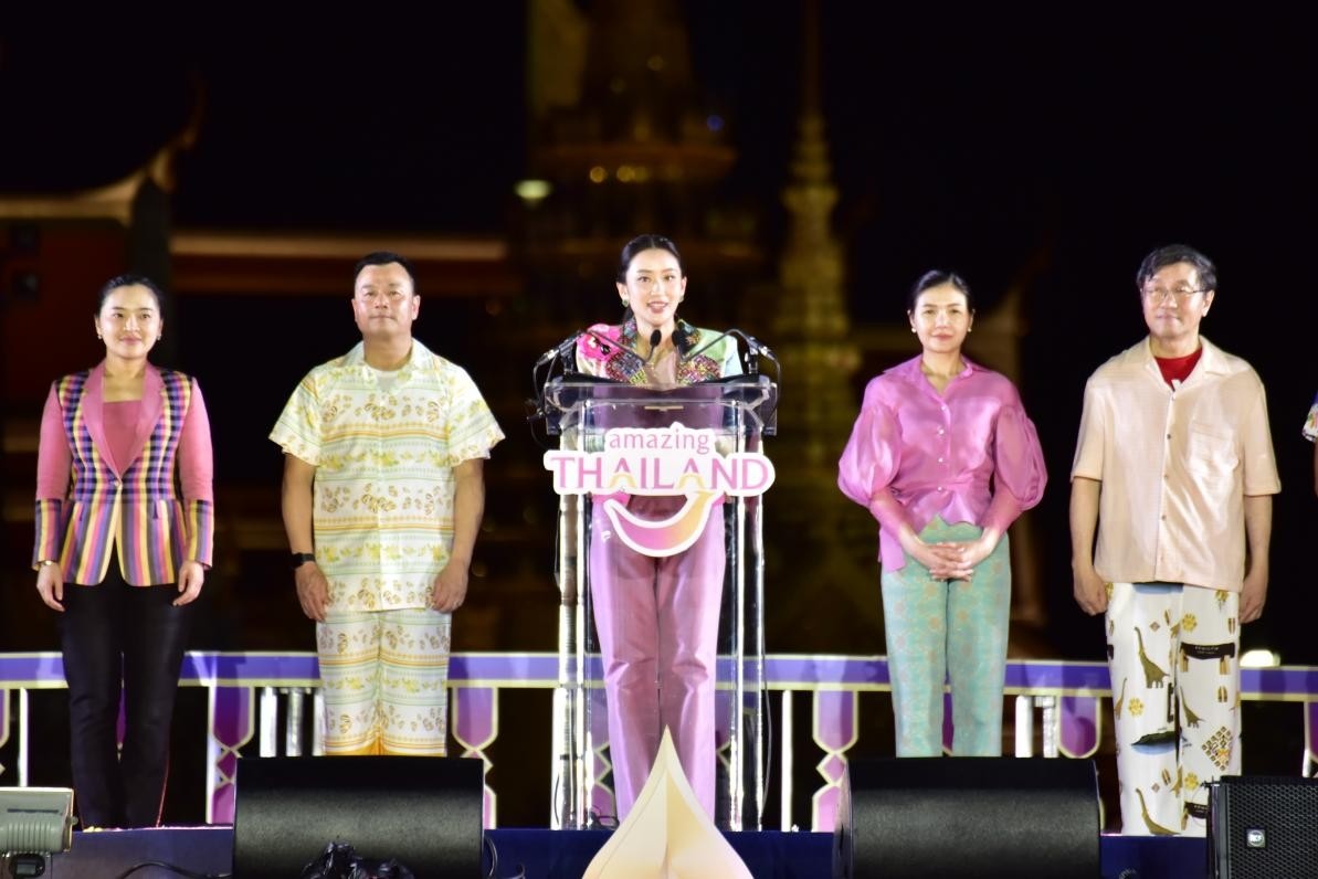 泰國總理佩通坦·欽那瓦宣布泰國潑水節(jié)慶?；顒诱絾?。泰國國家旅游局供圖