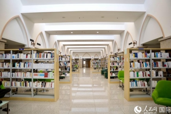 圖為吉布提國(guó)家圖書(shū)館一角。人民網(wǎng) 塔里克·易卜拉欣攝