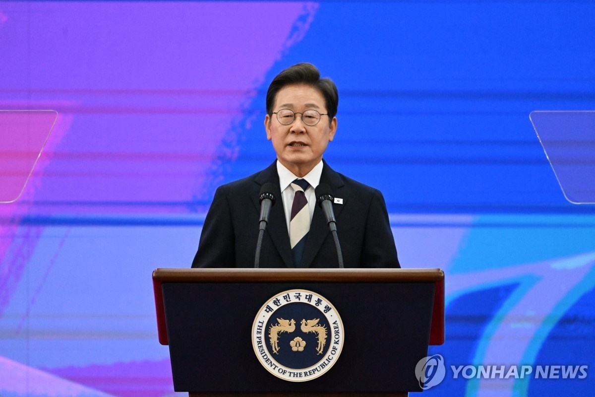 李在明4日上午在第21屆韓國總統(tǒng)就職宣誓儀式上宣誓就職。（圖片來源：韓聯(lián)社）